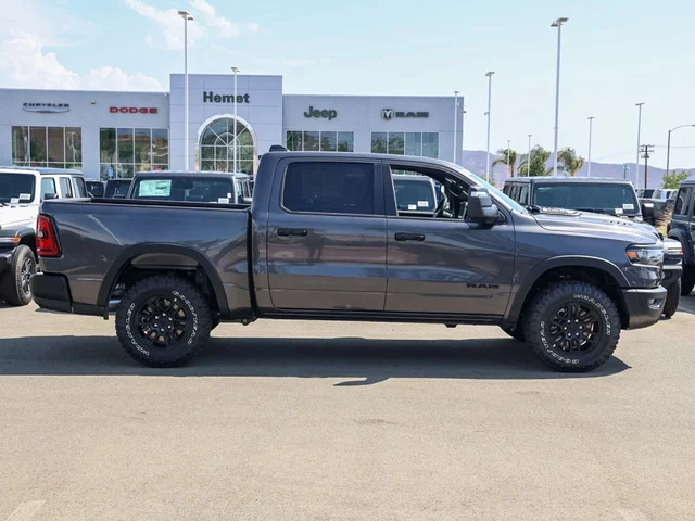 Nuevos RAM 1500 à Estados chez autogozo
