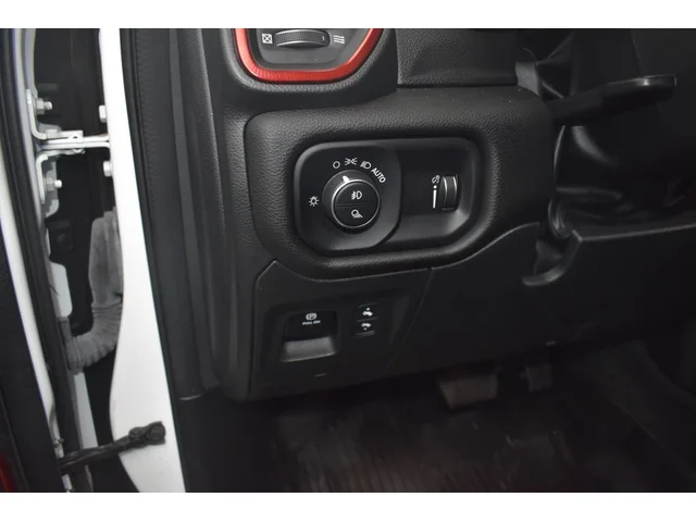 SEMINUEVOS RAM 1500 a Estados en autogozo