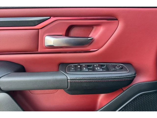 SEMINUEVOS RAM 1500 a Estados en autogozo