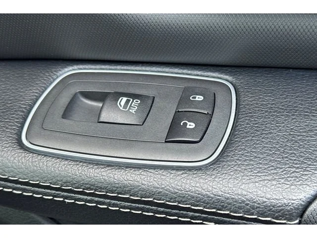 SEMINUEVOS RAM 1500 at ELK GROVE in Elk Grove Buick GMC