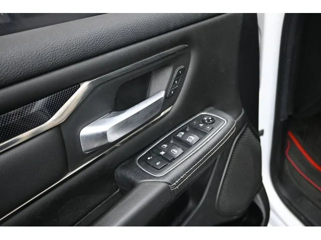 SEMINUEVOS RAM 1500 a Estados en autogozo