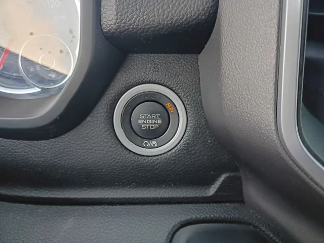 SEMINUEVOS RAM 1500 a Estados en autogozo