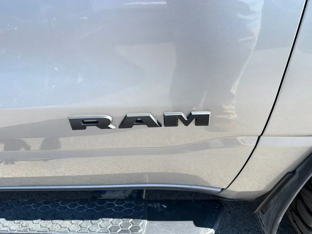 SEMINUEVOS RAM 1500 a Estados en autogozo