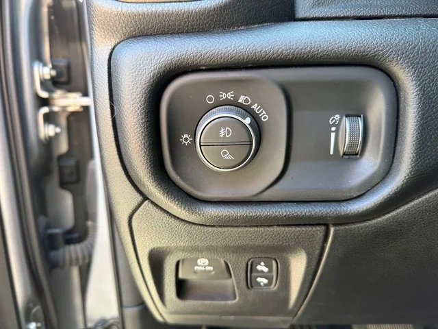 SEMINUEVOS RAM 1500 a Estados en autogozo