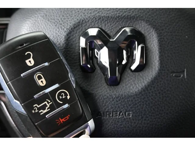 SEMINUEVOS RAM 1500 a Estados en autogozo