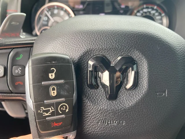SEMINUEVOS RAM 1500 a Estados en autogozo