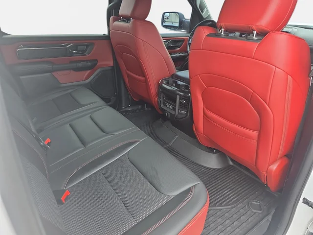 SEMINUEVOS RAM 1500 a Estados en autogozo