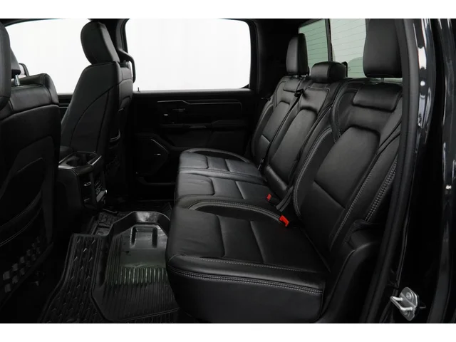SEMINUEVOS RAM 1500 a Estados en autogozo