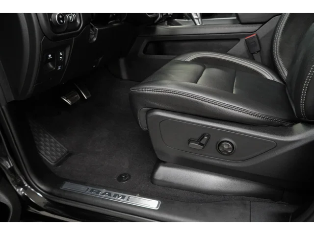 SEMINUEVOS RAM 1500 a Estados en autogozo