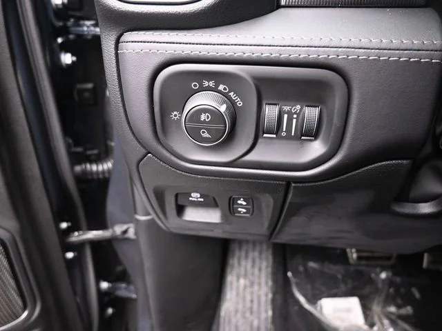Nuevos RAM 1500 à Estados chez autogozo