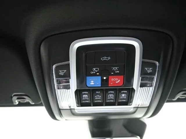 Nuevos RAM 1500 à Estados chez autogozo