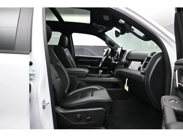 Nuevos RAM 1500 à Estados chez autogozo
