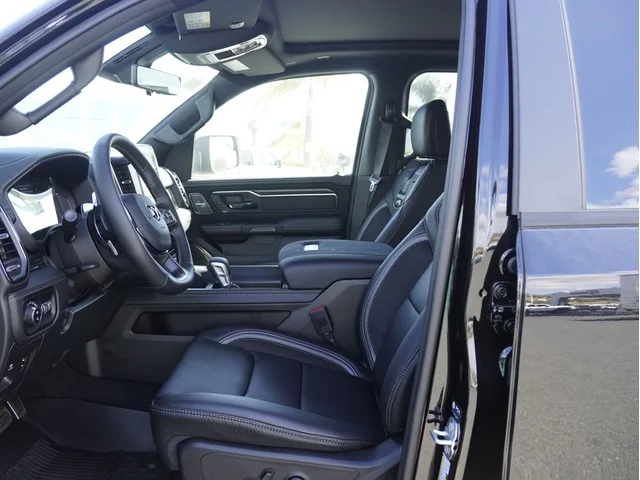 Nuevos RAM 1500 à Estados chez autogozo