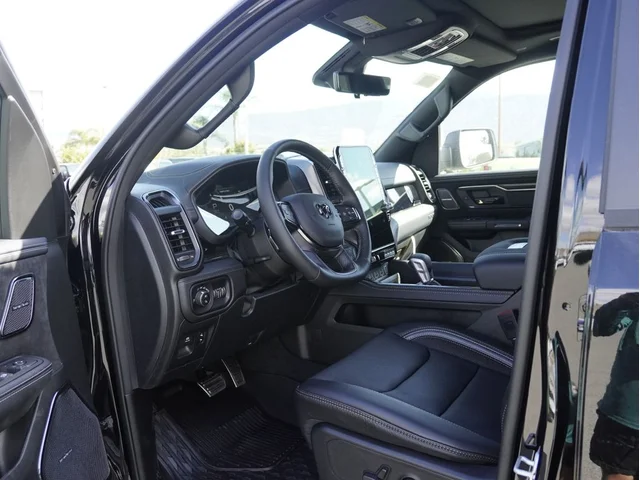 Nuevos RAM 1500 à Estados chez autogozo