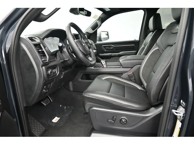 Nuevos RAM 1500 à Estados chez autogozo