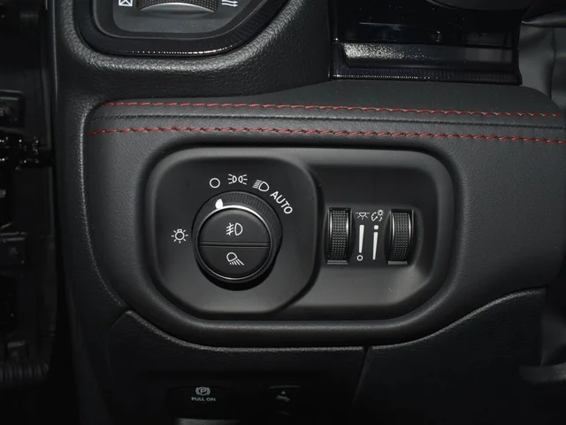 Nuevos RAM 1500 à Estados chez autogozo