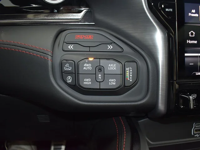 Nuevos RAM 1500 à Estados chez autogozo