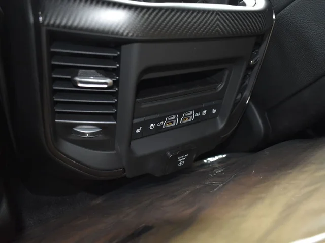 Nuevos RAM 1500 à Estados chez autogozo