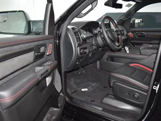 Nuevos RAM 1500 à Estados chez autogozo