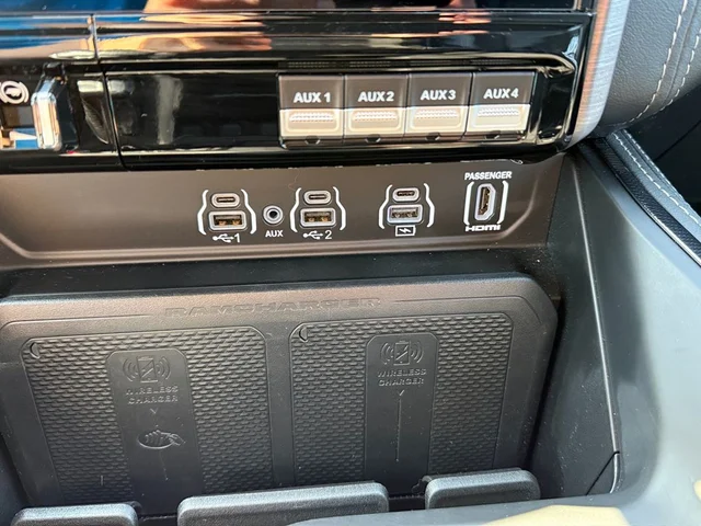 SEMINUEVOS RAM 1500 a Estados en autogozo