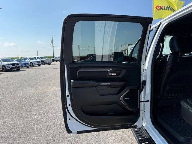 SEMINUEVOS RAM 1500 a Estados en autogozo