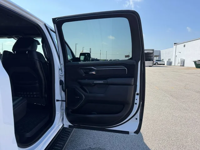 SEMINUEVOS RAM 1500 a Estados en autogozo