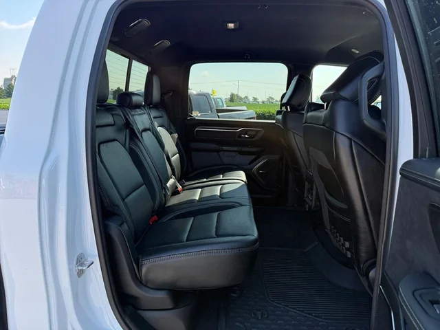 SEMINUEVOS RAM 1500 a Estados en autogozo
