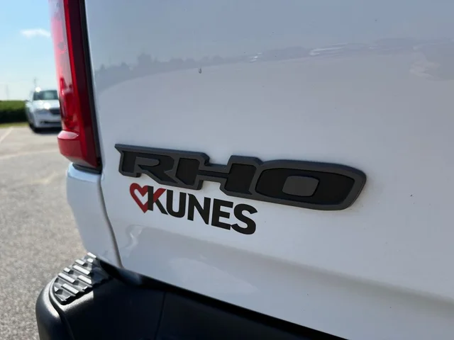 SEMINUEVOS RAM 1500 a Estados en autogozo