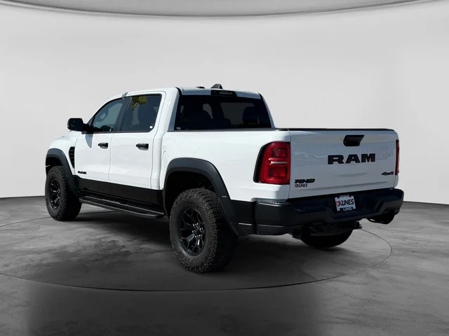 SEMINUEVOS RAM 1500 a Estados en autogozo