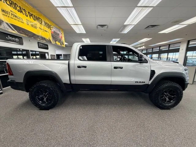 Nuevos RAM 1500 à Estados chez autogozo