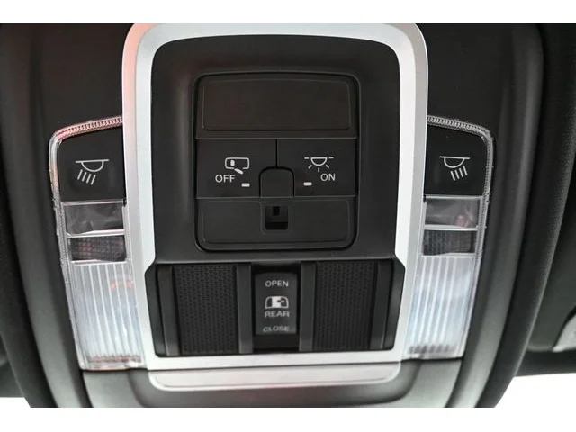 SEMINUEVOS RAM 1500 a Estados en autogozo