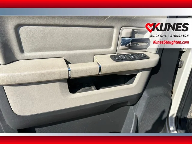 SEMINUEVOS RAM 1500 a Estados en autogozo