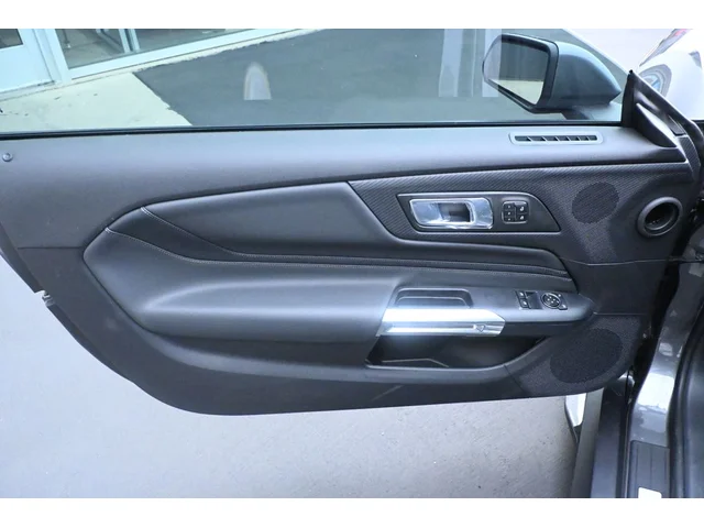 Nuevos FORD MUSTANG à Estados chez autogozo