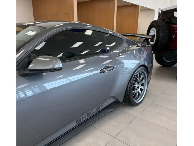 Nuevos FORD MUSTANG à Estados chez autogozo