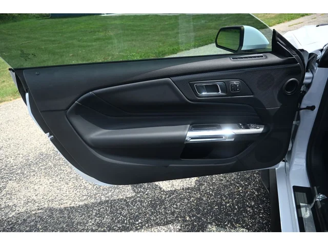 Nuevos FORD MUSTANG à Estados chez autogozo