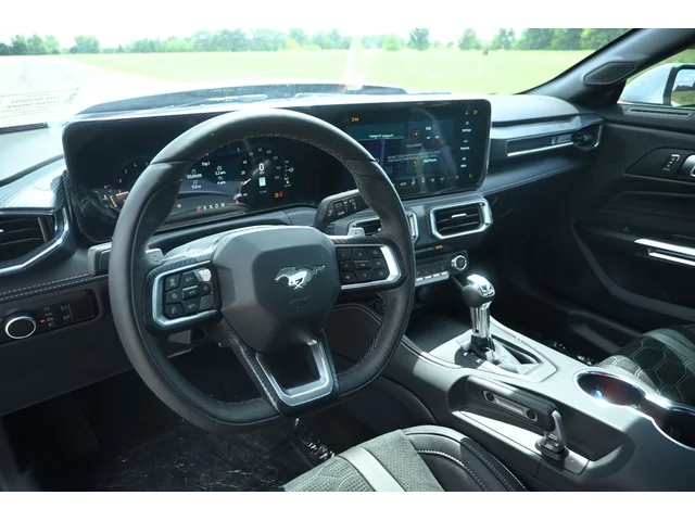 Nuevos FORD MUSTANG à Estados chez autogozo