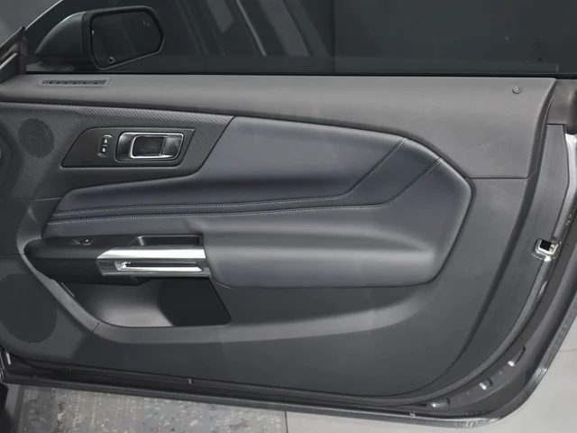 Nuevos FORD MUSTANG à Estados chez autogozo