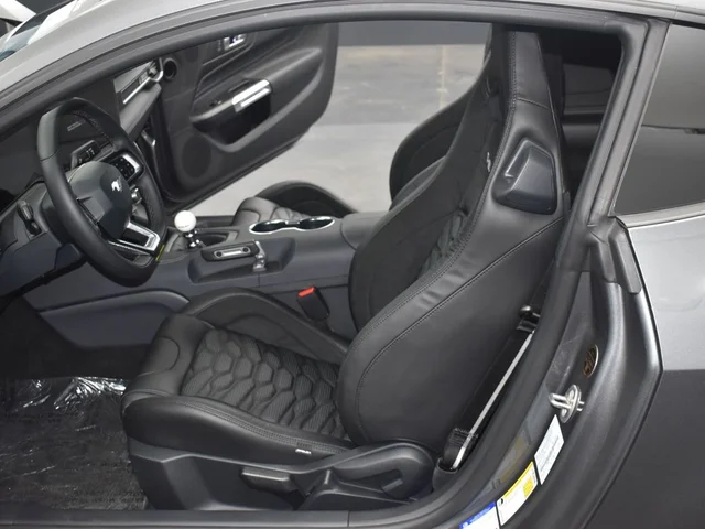 Nuevos FORD MUSTANG à Estados chez autogozo