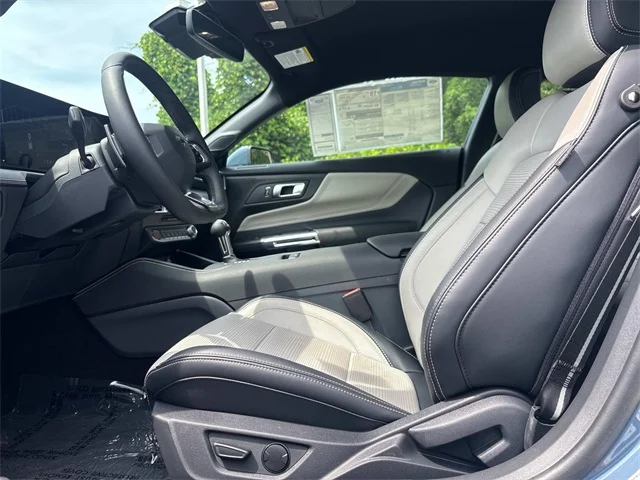 Nuevos FORD MUSTANG at Huntersville Ford in Huntersville