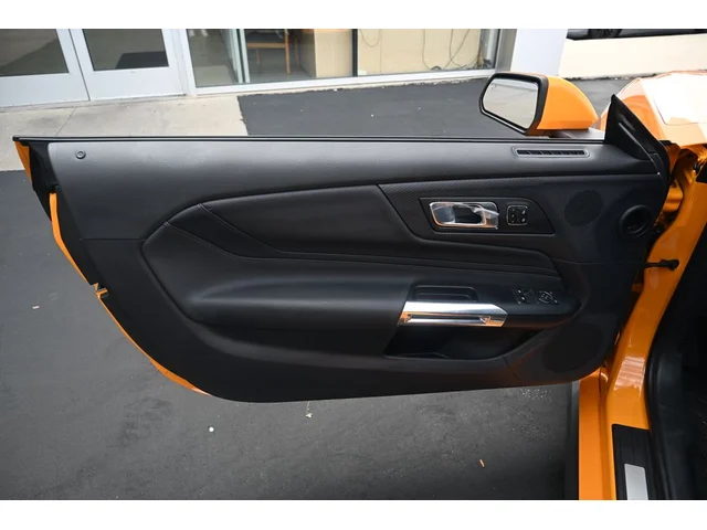 Nuevos FORD MUSTANG à Estados chez autogozo
