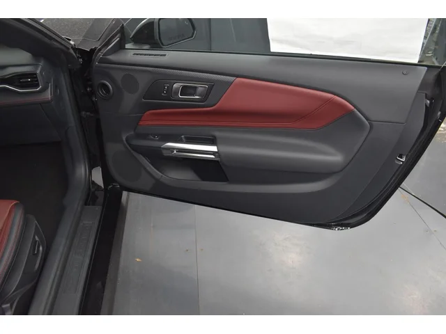 Nuevos FORD MUSTANG à Estados chez autogozo
