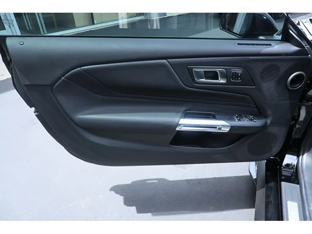 Nuevos FORD MUSTANG à Estados chez autogozo