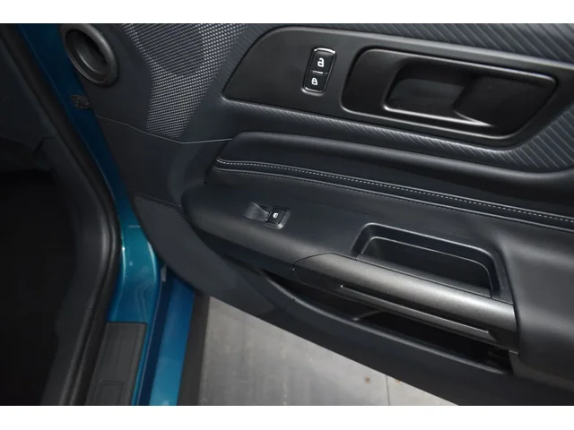 Nuevos FORD MUSTANG à Estados chez autogozo