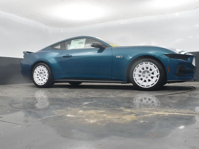 Nuevos FORD MUSTANG à Estados chez autogozo