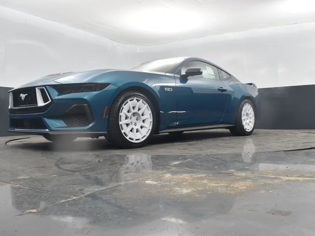 Nuevos FORD MUSTANG à Estados chez autogozo