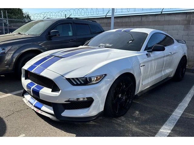 SEMINUEVOS FORD Mustang at ELK GROVE in Elk Grove Buick GMC