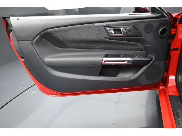 Nuevos FORD MUSTANG à Estados chez autogozo