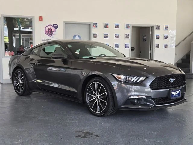 SEMINUEVOS FORD Mustang a Estados en autogozo