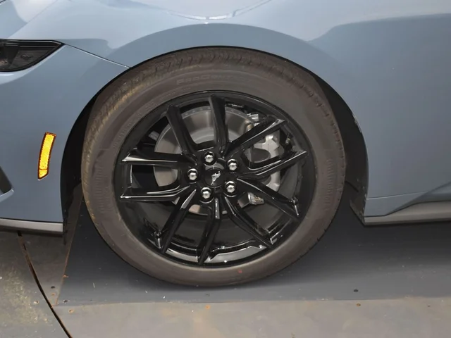 Nuevos FORD MUSTANG à Estados chez autogozo