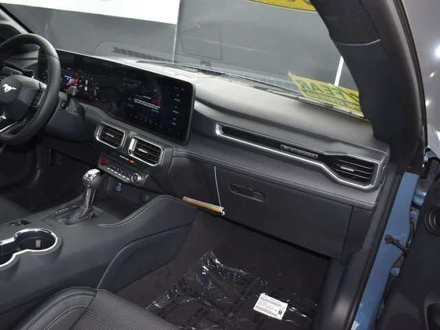 Nuevos FORD MUSTANG à Estados chez autogozo